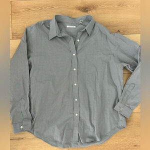 Men’s size XL van Heusen like new button down